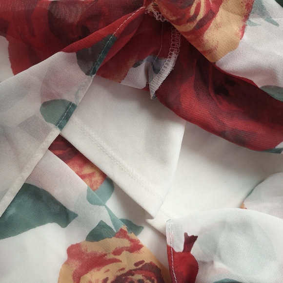 F21 floral skirt - Picture 3 of 5